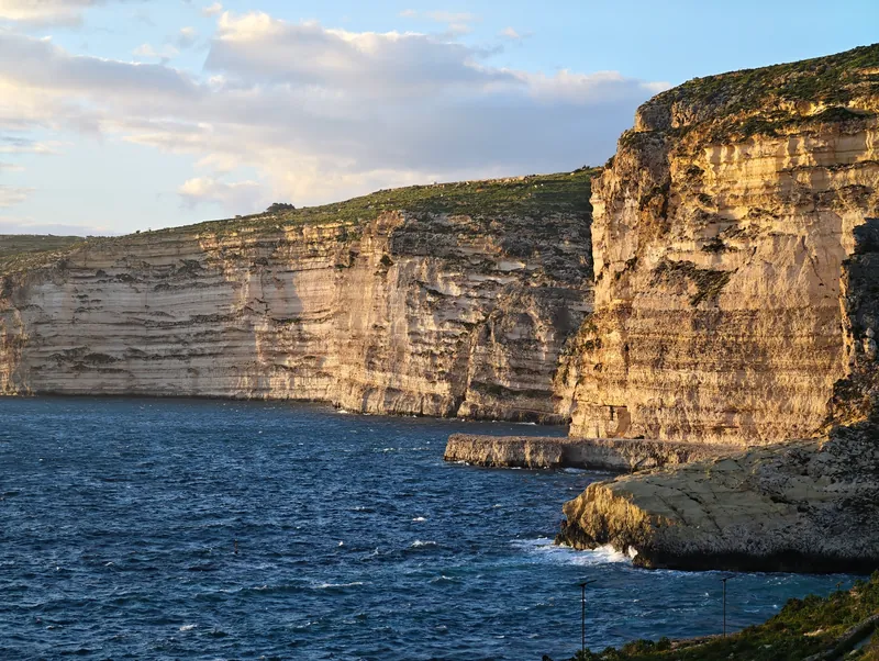 Xlendi Bay — photo