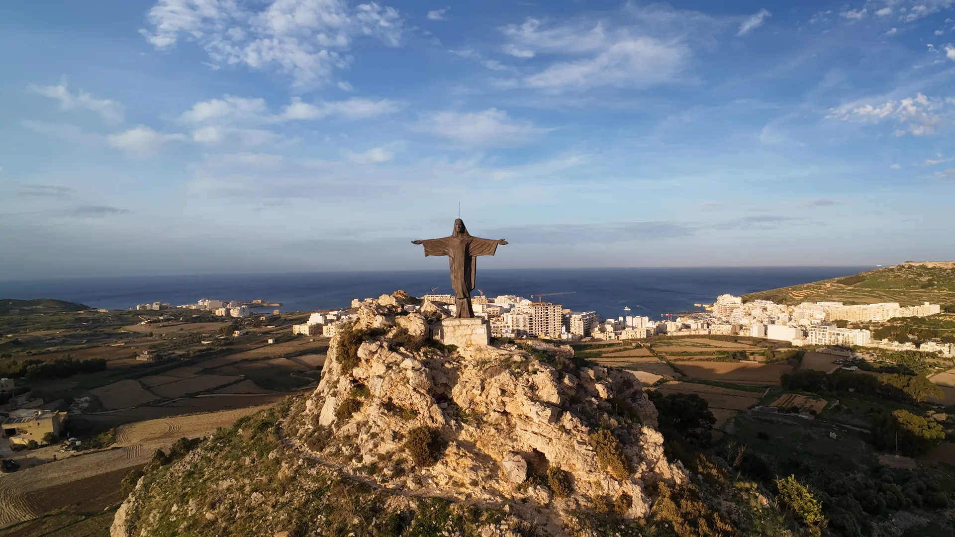 The Statue of the Risen Christ — photo
