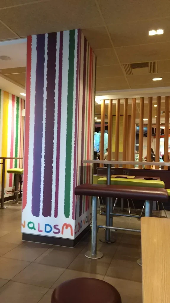 McDonald`s Gozo — photo